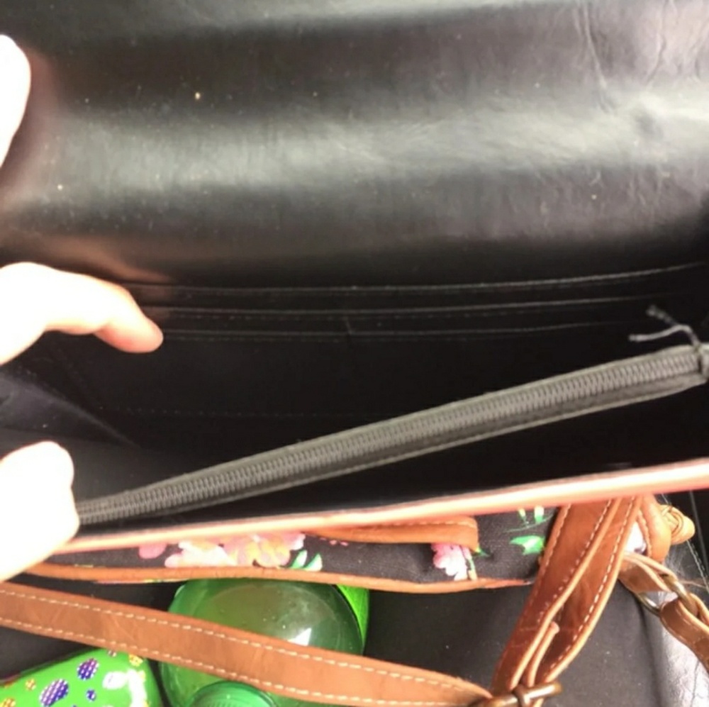 Purse - Picture 3 of 3